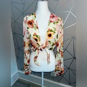 Ivory multicolored Floral Top. NWT. Size M